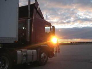 The lead truck from the Perth convoy leaves last Thursday morning, August 18. Picture courtesy of: www.justgroundsonline.com
