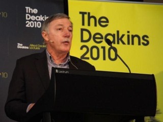 Alan Lauder speaking at the Deakins Lectures in Melbourne last year.