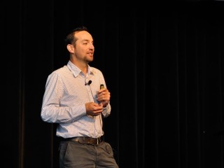 Prof Ben Hayes speaking at the Melbourne Genomics conference