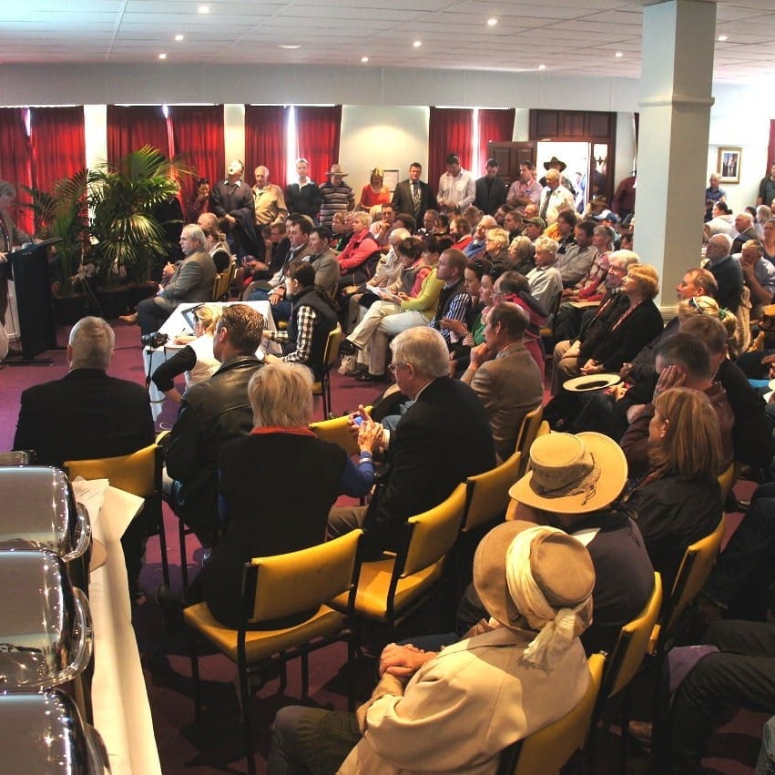 Part of the 400-strong crowd cramming the room for the Ekka led steer and carcase briefing