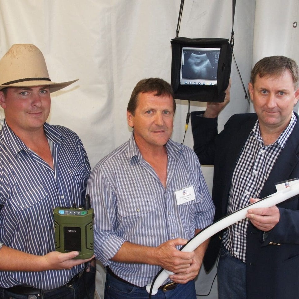 IAPÃ??Ã?Â¢??s Dr Phil Dew, right, with Colin and Sean Hammond from Catagra Group, with the Innovation award winning ReproScan ultrasound technology.