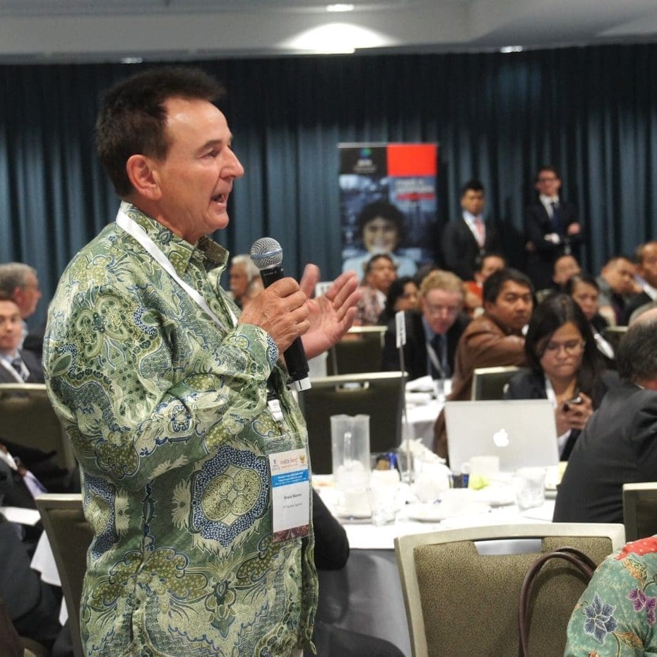 Santori's Bruce Warren addresses yesterday's IndOz beef trade forum in Brisbane