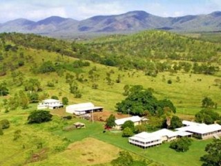 Glenprairie is located in a high rainfall area an hour and a half north of Rockhampton and two hours south of Mackay. 