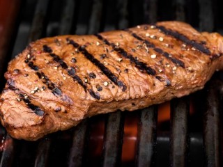 Harvard researchers have shown that cooked meat provides more energy than raw meat.
