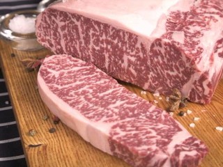 Cabassi & Rea's winning Red Label marbling score 8 product