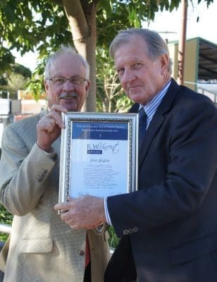 John Griffith, right, receives the 2016 RW Vincent award from ARCBA president Malcolm Foster 