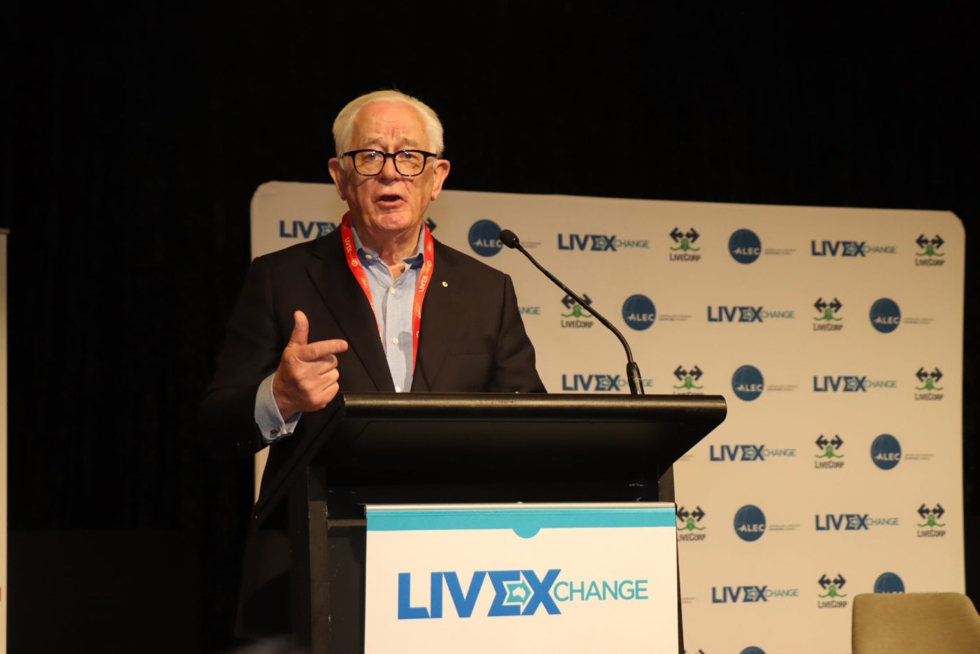 “Get angry”: Robb fires up live export sector over 2028 ban + PICS